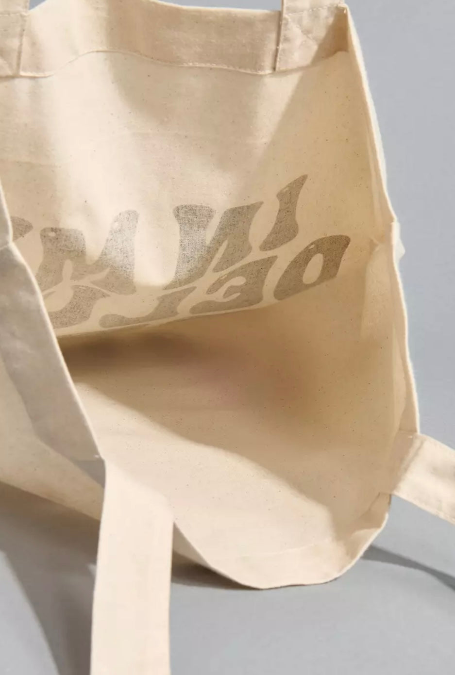 Delulu Tote Bag